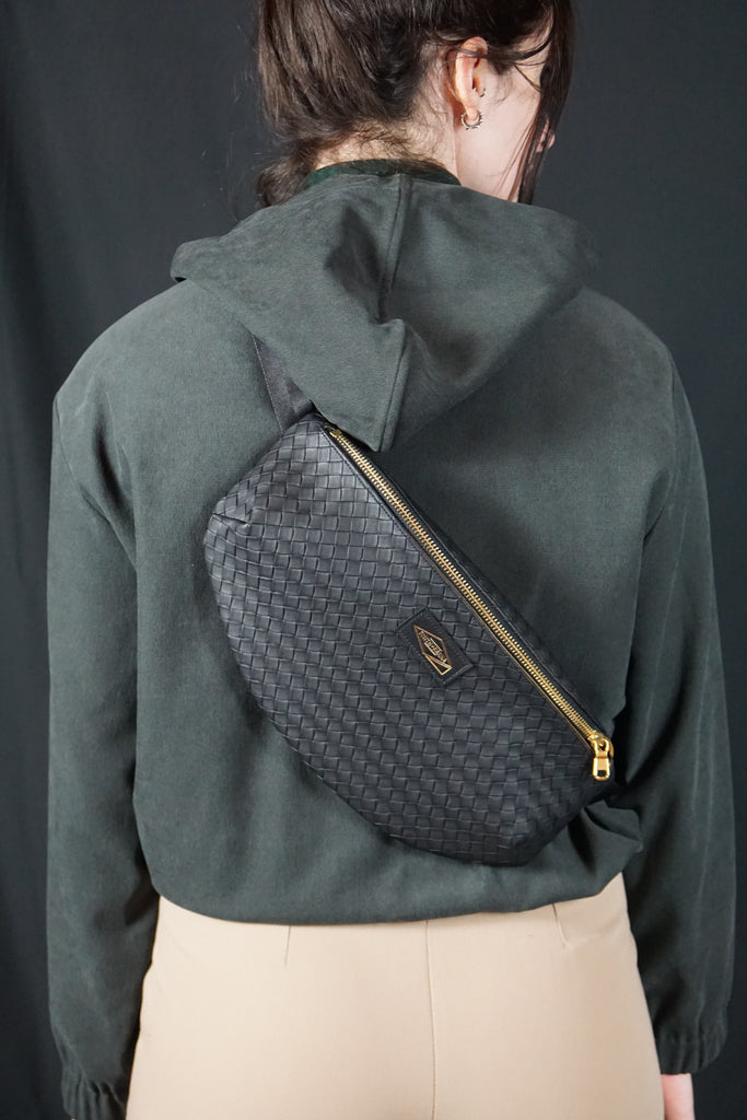 BLACK WEAVE DUO SLING CROSSBODY - Smith + Parka